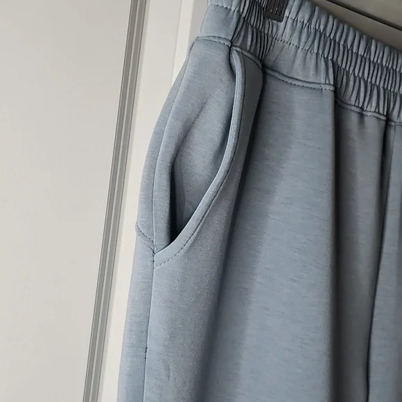 Dear Scarlett Flare Leg Pants 1X Blue Stretch Lounge Modern Casual Relaxed NWT - Picture 5 of 15